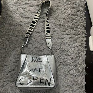 Stella McCartney PRIDE collection❤️🧡💛💚💙